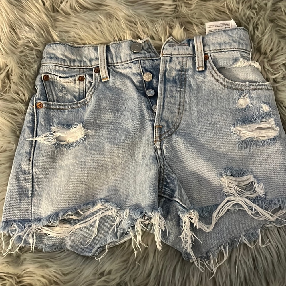 Levis wedgie shorts